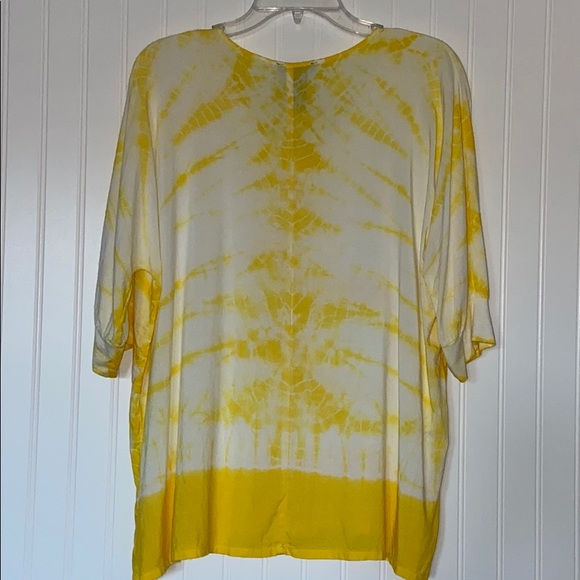 Chelsea & Theodore Tie Dye Blouse - Picture 4 of 4
